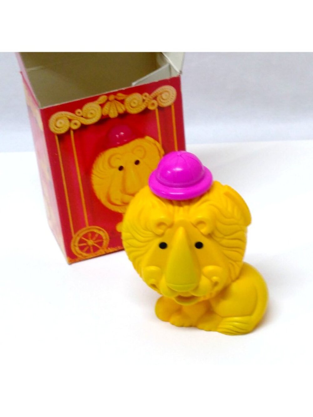 Avon Lovable Leo Childrens Shampoo Bottle Coin Bank 1974 Collectible NIB NOS VTG - Picture 2 of 9